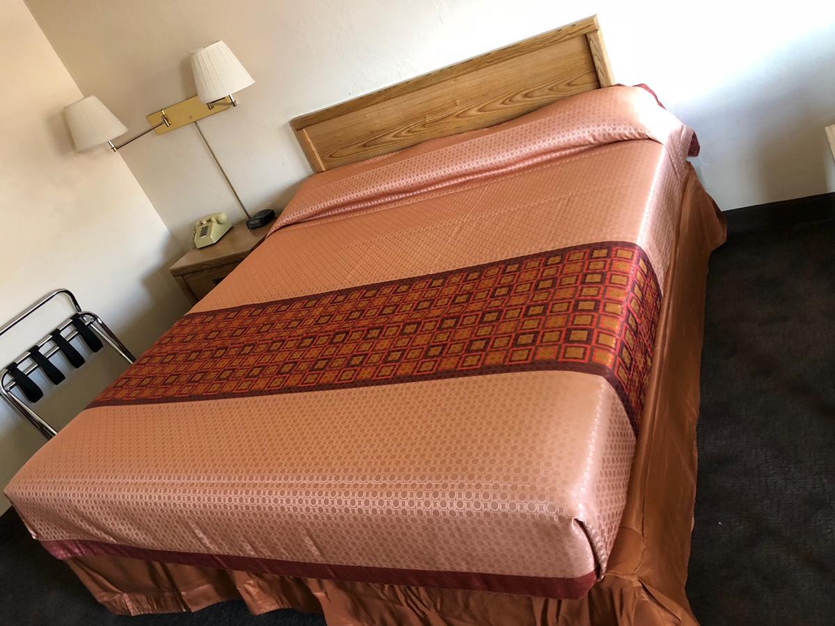 Claridge Inn - St. George Ngoại thất bức ảnh