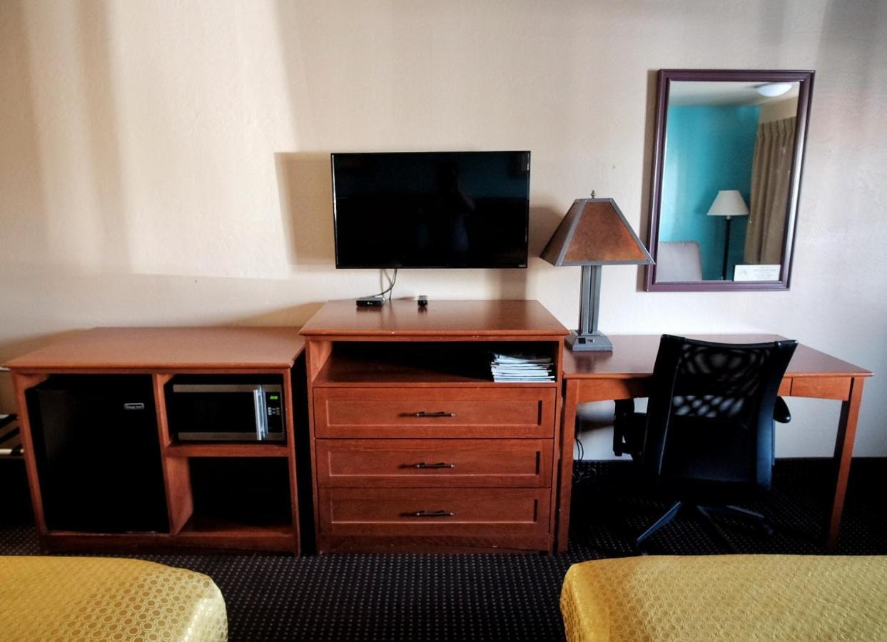 Claridge Inn - St. George Ngoại thất bức ảnh